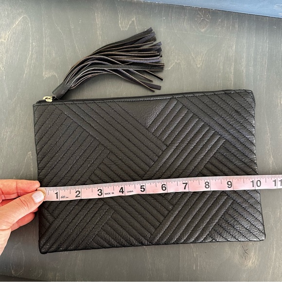 Black Clutch - Picture 6 of 7